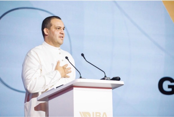 IBA President Umar Kremlev welcomes return of Russian boxers with national flags and anthems